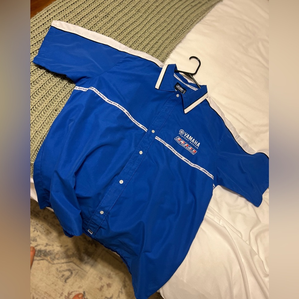 Yamaha Factory Racing button crew L